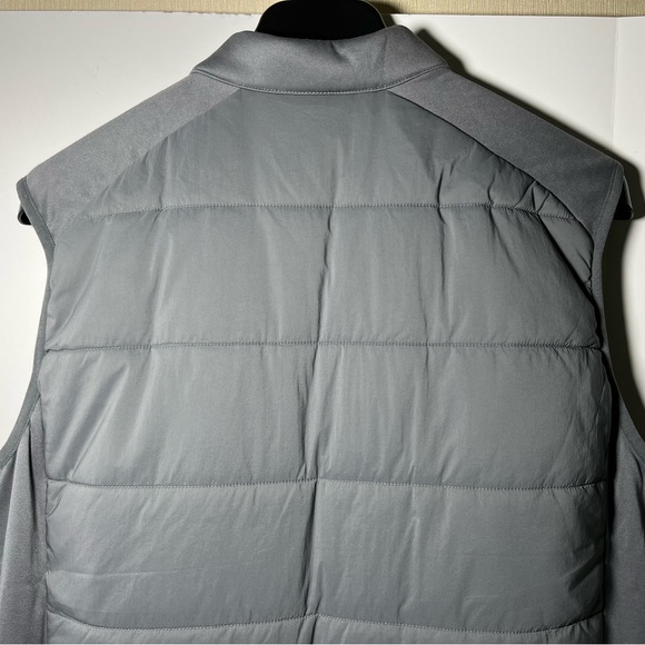 Original Penguin Water-Repellent Quilted Poly Filled Super Light Packable Vest - Picture 6 of 16